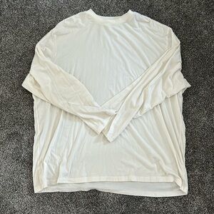 White long sleeve boyfriend T-shirt